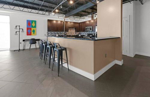 3 BR 2 BA Downtown Loft water view - Foto 4