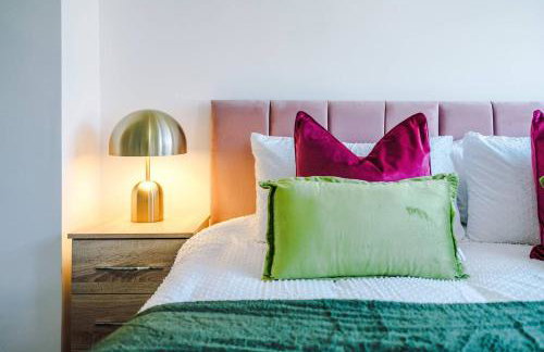 Comfy 3-BR Wirral Home | Free Parking & Wi-Fi - Foto 30