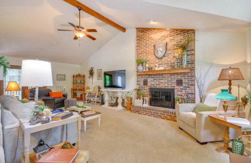 3 Mi to Dtwn Jefferson City Family Home with Deck - Foto 4