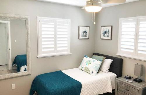 Modern Apartment - 2 of 4 - Photo 7