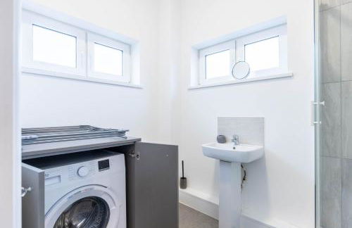 The Eldern - Spacious, Netflix, free Parking, close to A1 - Photo 3