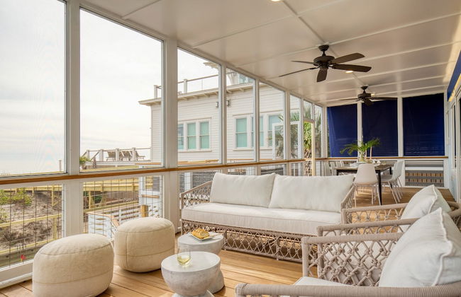 Ocean's Eye by Avantstay Beach Front Home w/ Roof Top, Pool & Putting Green! - Foto 38