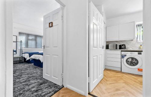 Balham Luxury Apartment 6 Min Walk to Underground and Overground Prime Balham Location - Photo 44