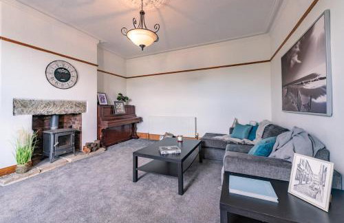 Spacious 4BR Home - Extra Sleeping Prestigious Spot - Foto 27