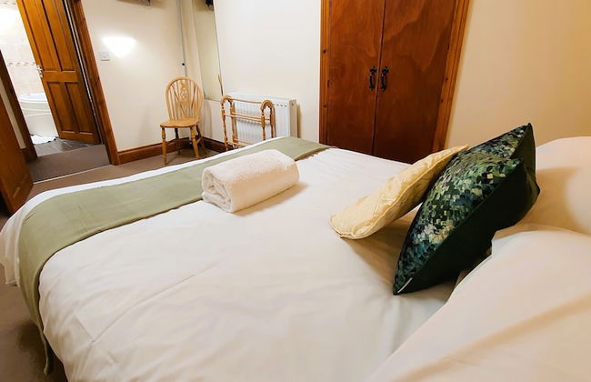 The Victorian Barn self catering holidays with pool & hot tubs - Photo 40