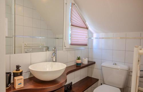 Les Cognassiers - Studio Cosy & Equipé - Parking Gratuit - Professionnels & Familles - Foto 9