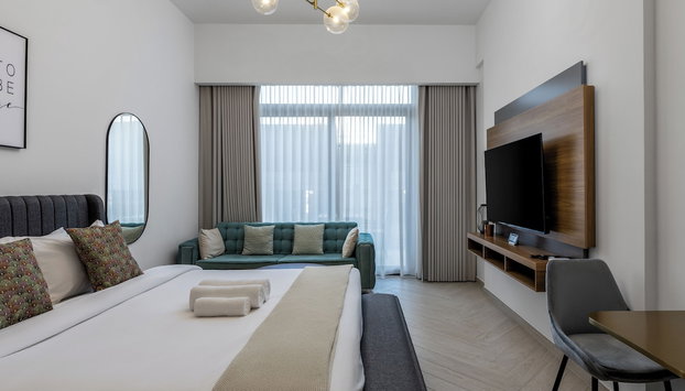 Waves - Elegant Oxford 212 Studio in JVC with City Views - Foto 3, Habitación