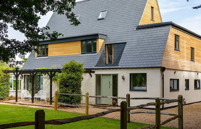 Stunning 5BR Home With Pool - 5 min to Beach - Foto 51