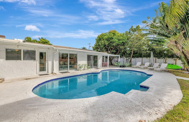 Poolside Paradise Dock & Pool! - Foto 31