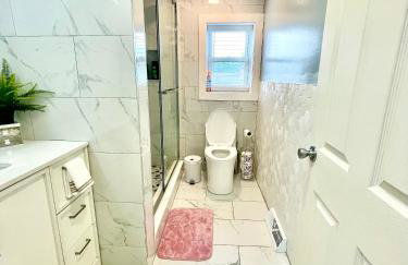 Cozy 3-Beds in 2-Bedrooms Apartment Near Quincy Adams - Foto 10