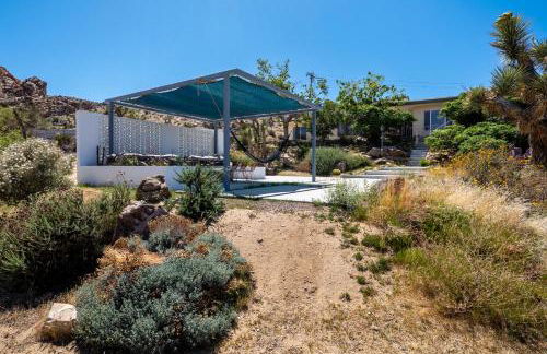 Casa Rocosa I Midcentury Home on 5 Private Acres Near Park - Foto 69