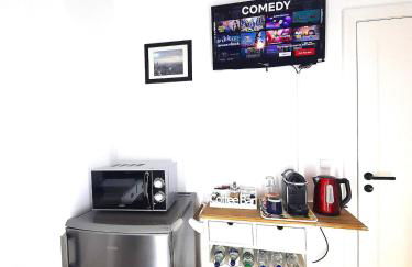 Central Private Cozy Room w own entrance, Spacious Bathroom, on-site parking - Foto 15