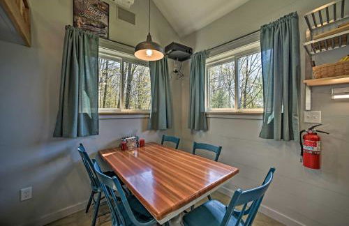 Fire Pit and Gas Grill Secluded Studio in Milford! - Foto 8