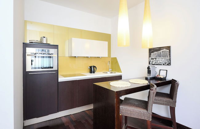 MyPlace Premium Apartments - Photo 36