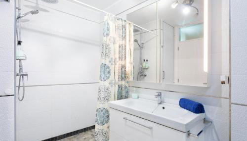 AMAZING SEASIGHTS - TENERIFE - Foto 2, Shower