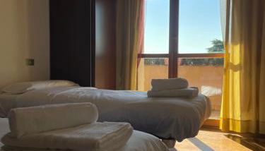 Wood Apartment - Photo 2