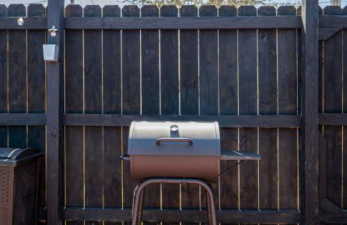 Dora's Haven Getaway-Cozy 1Bedroom with Boat or Camper Parking- Free - Foto 54