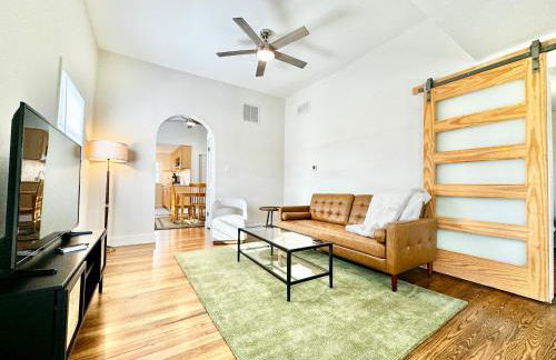 Trojan Hideaway on First Street - Foto 1