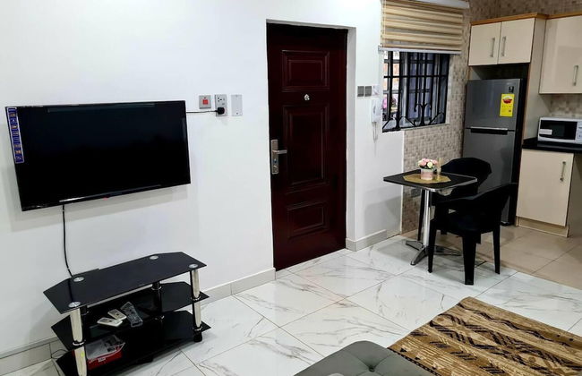 Comfy & Cozy Hideout ~ Close to Highway ~parking - Foto 2