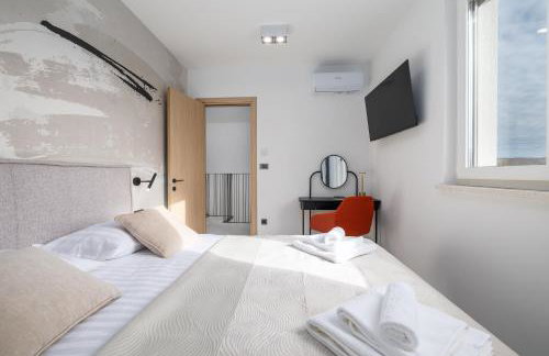 New 2026 Casa MARE Malinska with private heated pool - Foto 17