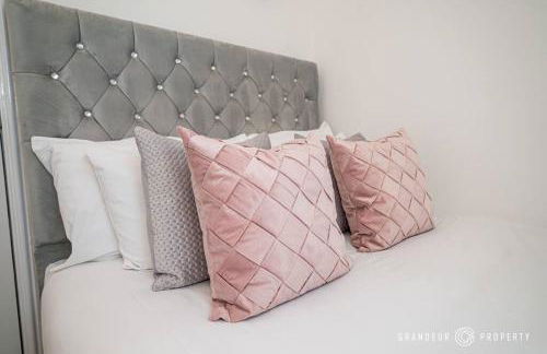 Park Views by Grandeur Property - Photo 9