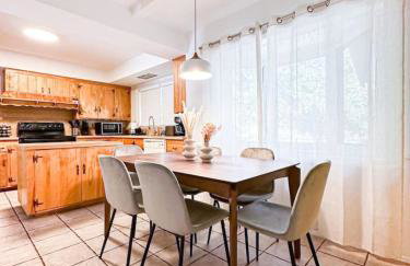 6BR Pool Escape for Friends and Family - LOU1 - BUR - Foto 4