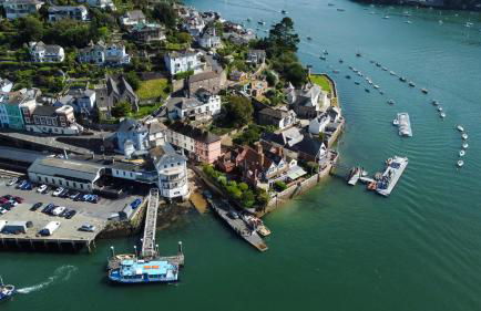 Coastal Escape with Balcony & River Dart Views - Foto 46