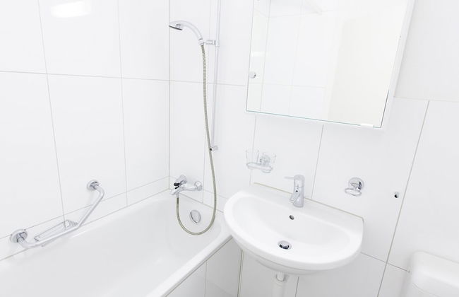 Swiss Star Wiedikon - Foto 26