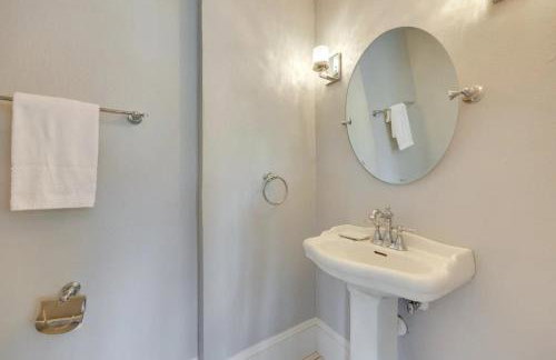 Pet friendly home in Historic Springfield near TIAA - Photo 12