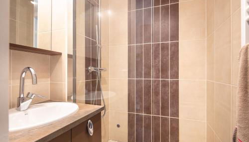 Régliss - Pour 6p station ski accessible à pied - Foto 5