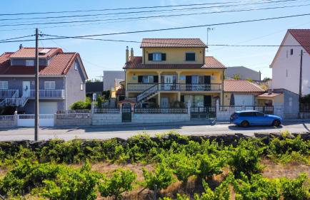 Charming House in Cortiçada with Balcony and Mountain View - Photo 15