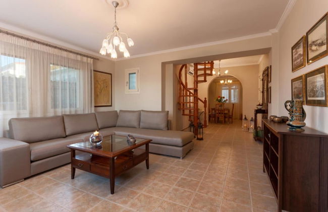 Villa Elizabeth - Seafront Modern Villa - Villa Elizabeth - Seafront Classic Villa - Foto 7