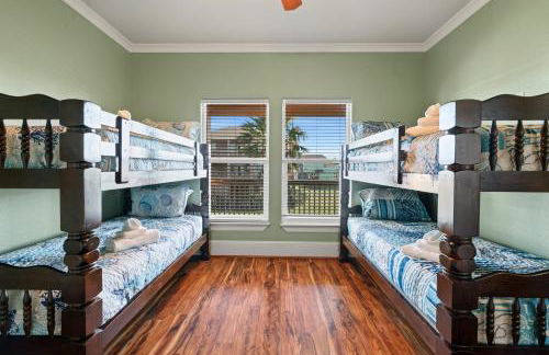 Charming Beachside Retreat: Steps from the Sand and Surf - Foto 18