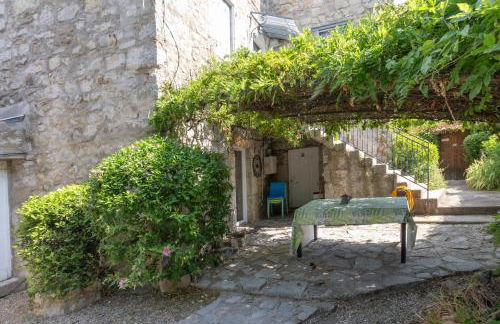 Belle Maison En Pierre Avec Piscine - Foto 21