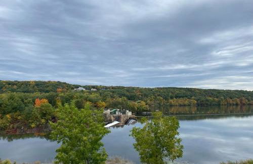 The River's Echo-Historic River House-4 Bedrooms, 6 Beds, 10 Guests - Photo 2