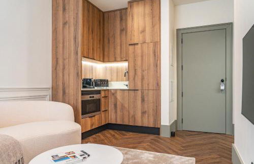 Hygge House Downtown - Photo 59