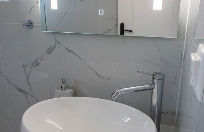 Your Destination - Foto 53