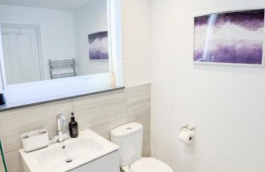 Spacious 1-Bed Apartment in Greenwich By LS2G Stays - Photo 15