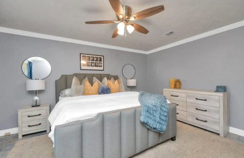 Backyard Oasis-Pool & Grill-Heart of Friendswood - Foto 25