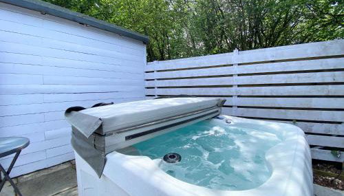 Hunters Hideaway Lodge - Private Hot Tub - Infrared Sauna - Dog Friendly - Foto 2