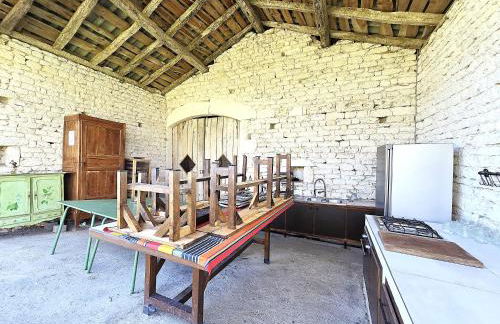 Magnifique ferme rénovée et sa piscine écologique - 15 personnes - 7 chambres - Foto 40