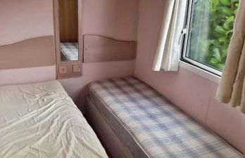 Caravan - Sleeps 8 pet friendly & hot tub - Foto 5