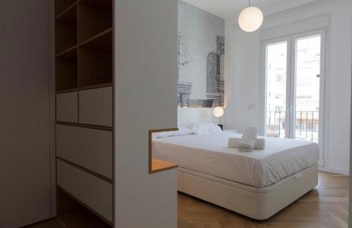 FLORIT FLATS - Chic and Central in a lively but quiet area All walking distance - Photo 35