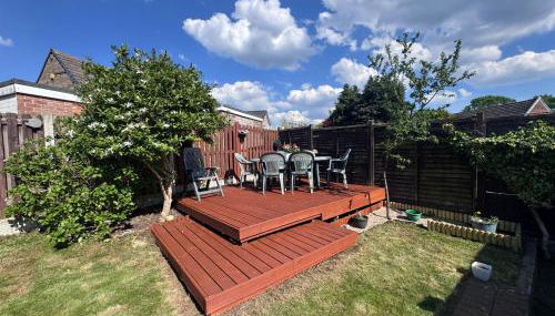 Raygill LT 4 Bedroom House By Furnished Accommodation - Private Parking - Perfect For Families & Contractors - Foto 2, Garden