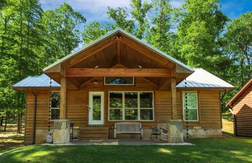 Impressive Cabin Surrounded by Trees in Nashoba, Oklahoma - Foto 1