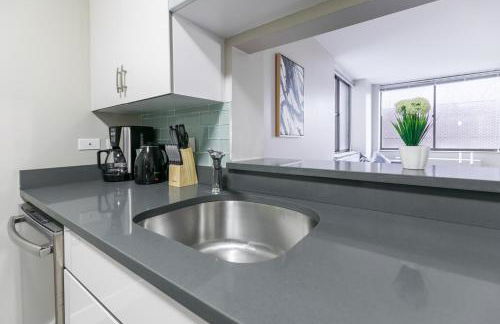 Finest Luxury 1 Bedroom Apartment - Photo 28