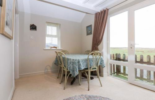 Oak Cottage - Photo 6