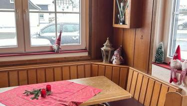 Haus Astenblick in Winterberg Ferienwohnungen mit Gastraum Wanderveranstaltungen und Familienfeiern - Foto 4