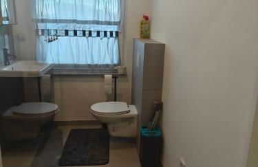 Siegen - Geisweid Work and stay Neu Modernisiert 2 Schlafzimmer Badezimmer Balkon - Foto 22