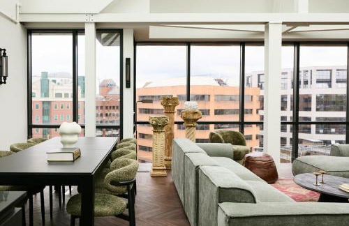 The Hill by Nestor - Photo 4